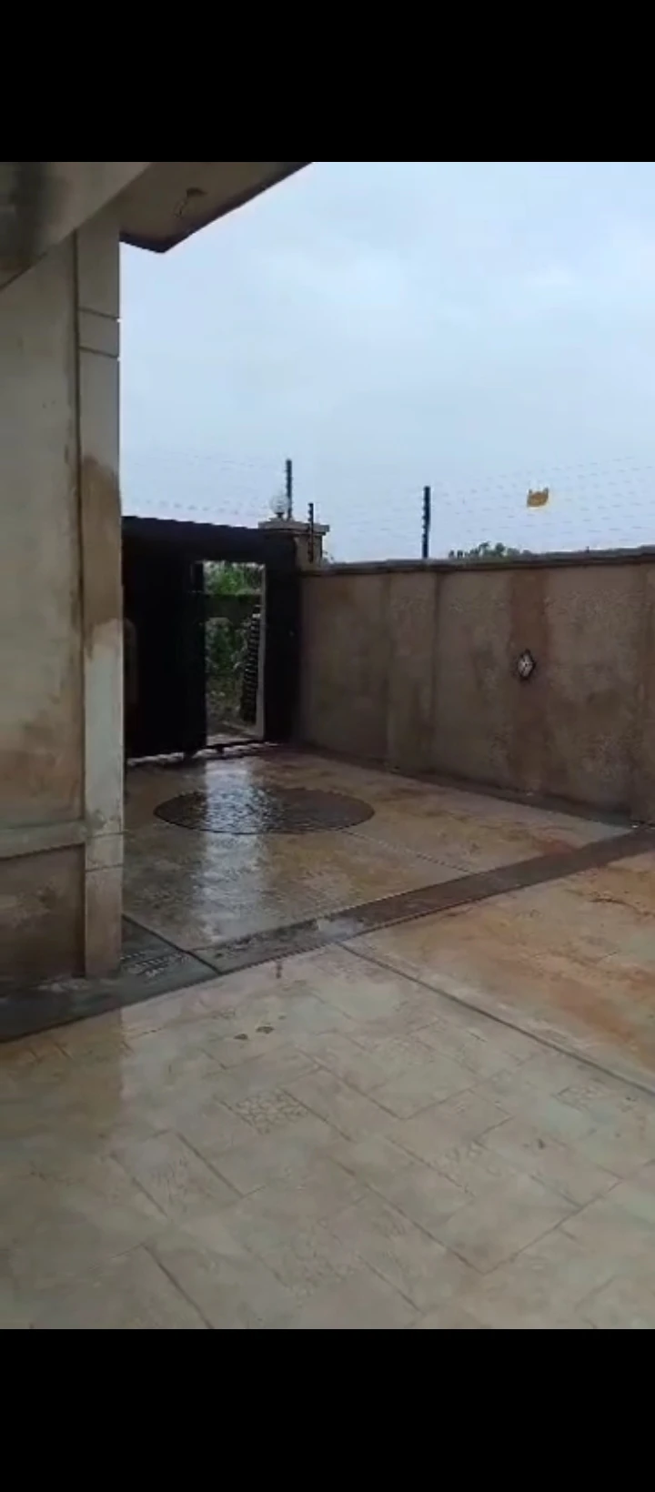 3 Bedroom Flat for Sale in Uhroho sapele road, Edo - Image 3