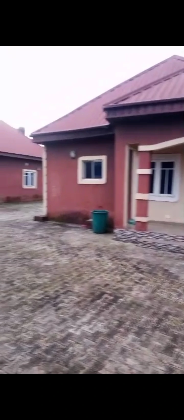 2 Bedroom Flat for Sale in Sapele road back of winners, Edo - Image 3