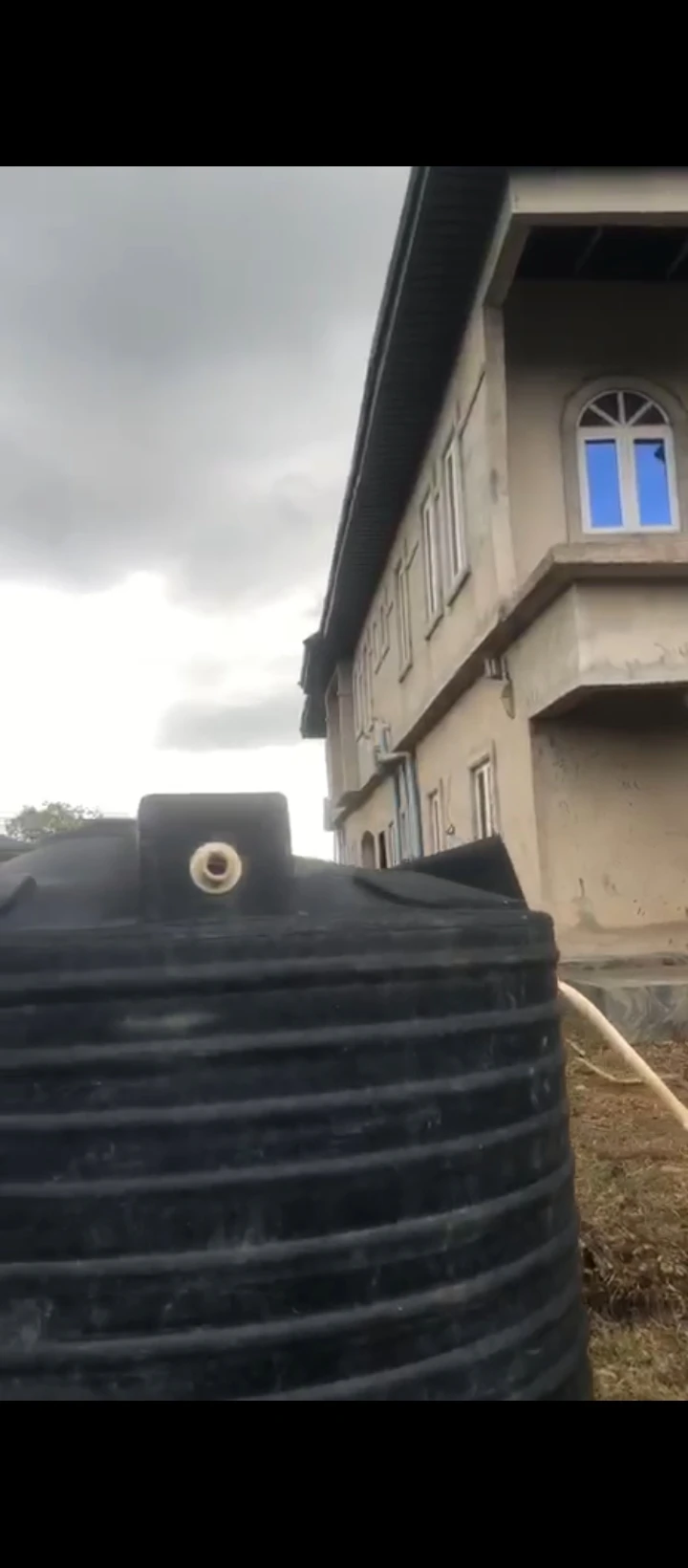 3 Bedroom Flat for Sale in Uhroho sapele road, Edo - Image 4