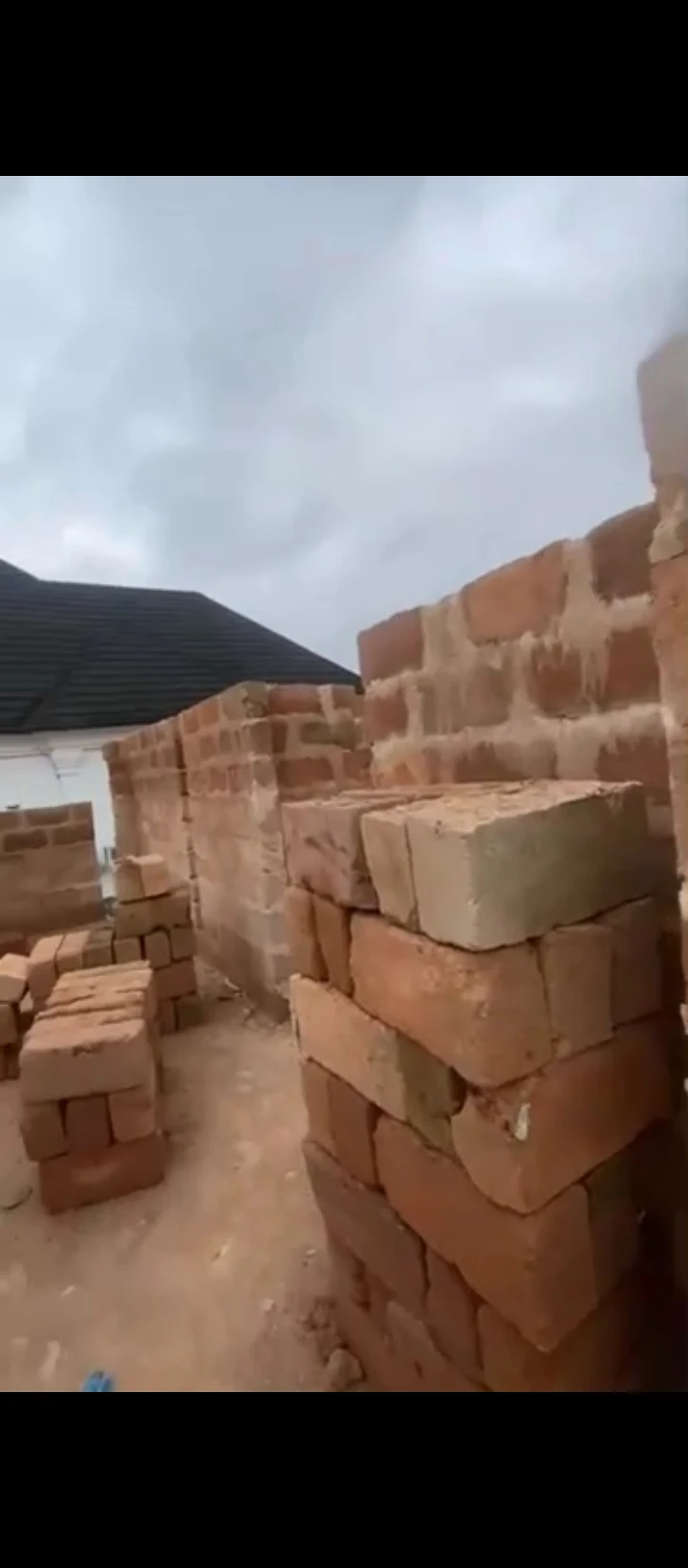 Uncompleted Building for Sale in MTN mask ugbor, Edo - Image 2