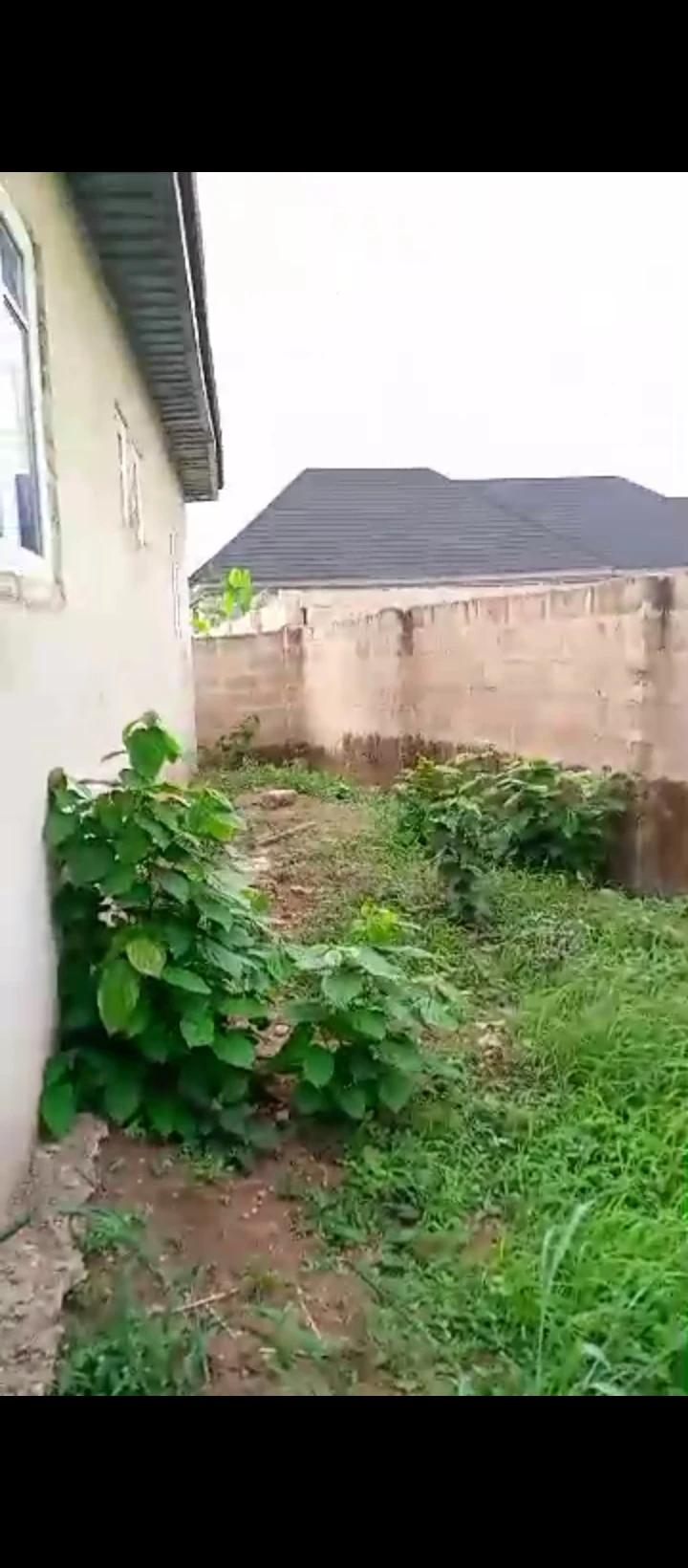3 Bedroom Flat for Sale in Uhroho sapele road, Edo - Image 5