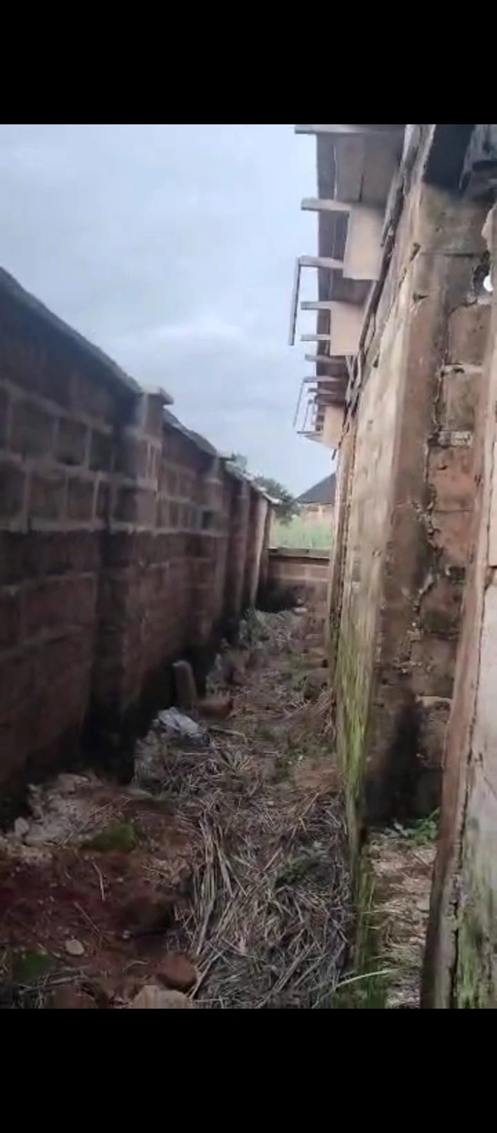 1 Bedroom Flat for Sale in Ekose egba, Edo - Image 1