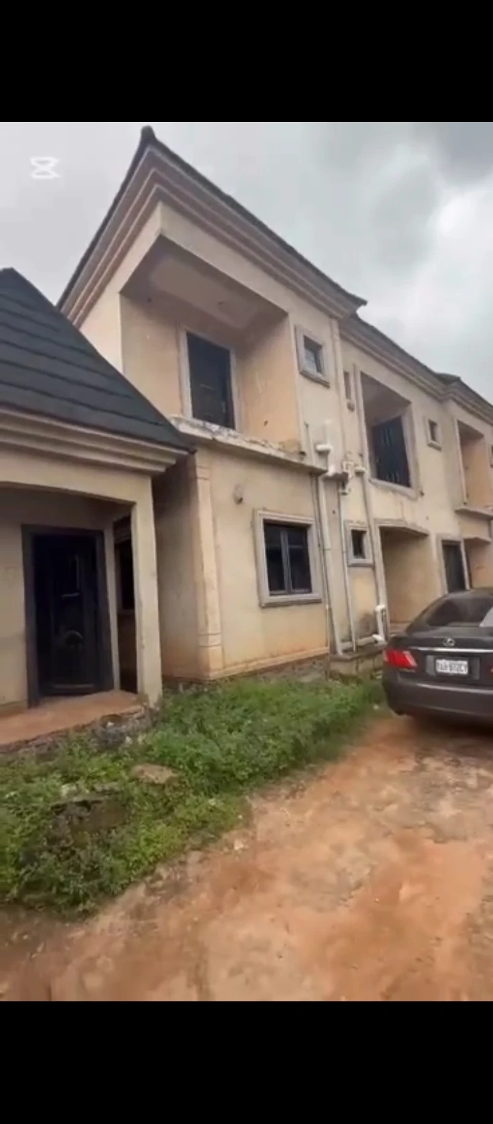 2 Bedroom Flat for Sale in Isihor, Edo - Image 6