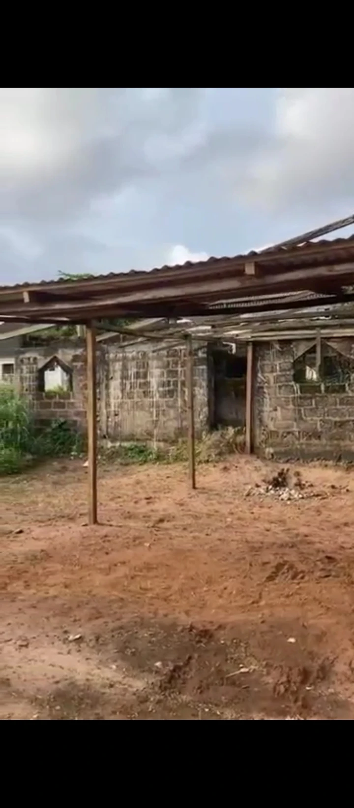 Uncompleted Building for Sale in Ogunwemnyi/ugbor, Edo - Image 6