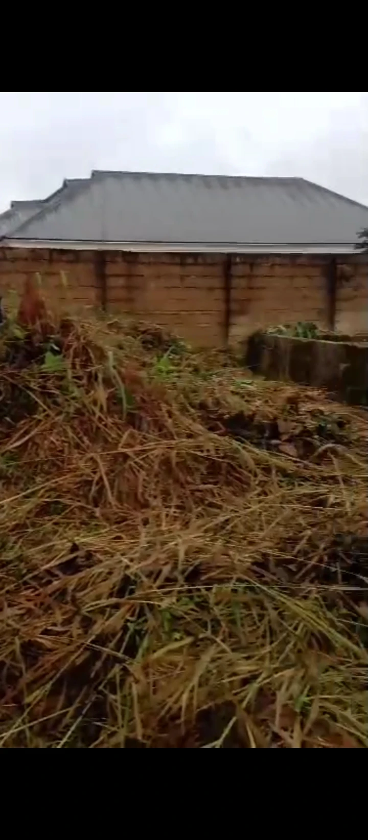 Uncompleted Building for Sale in Evbo ogba, Edo - Image 2
