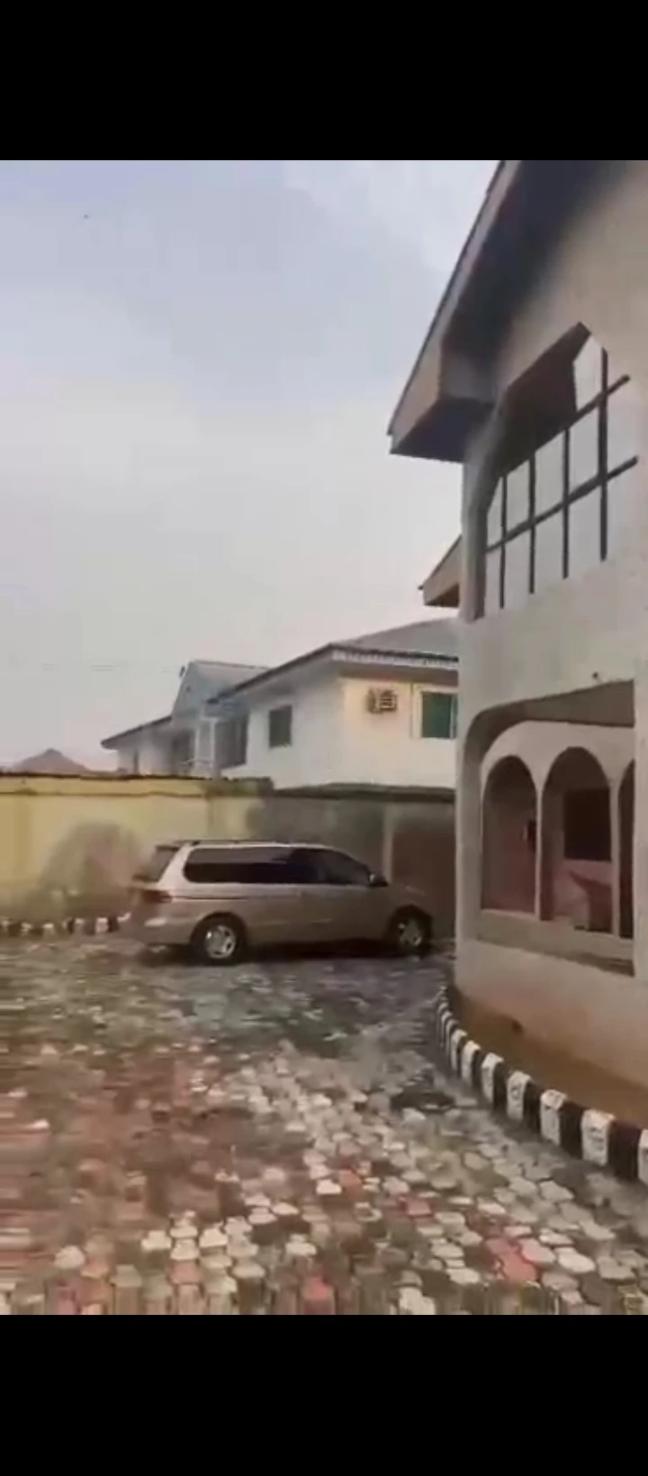 Duplex for Sale in Airport road, Edo - Image 1
