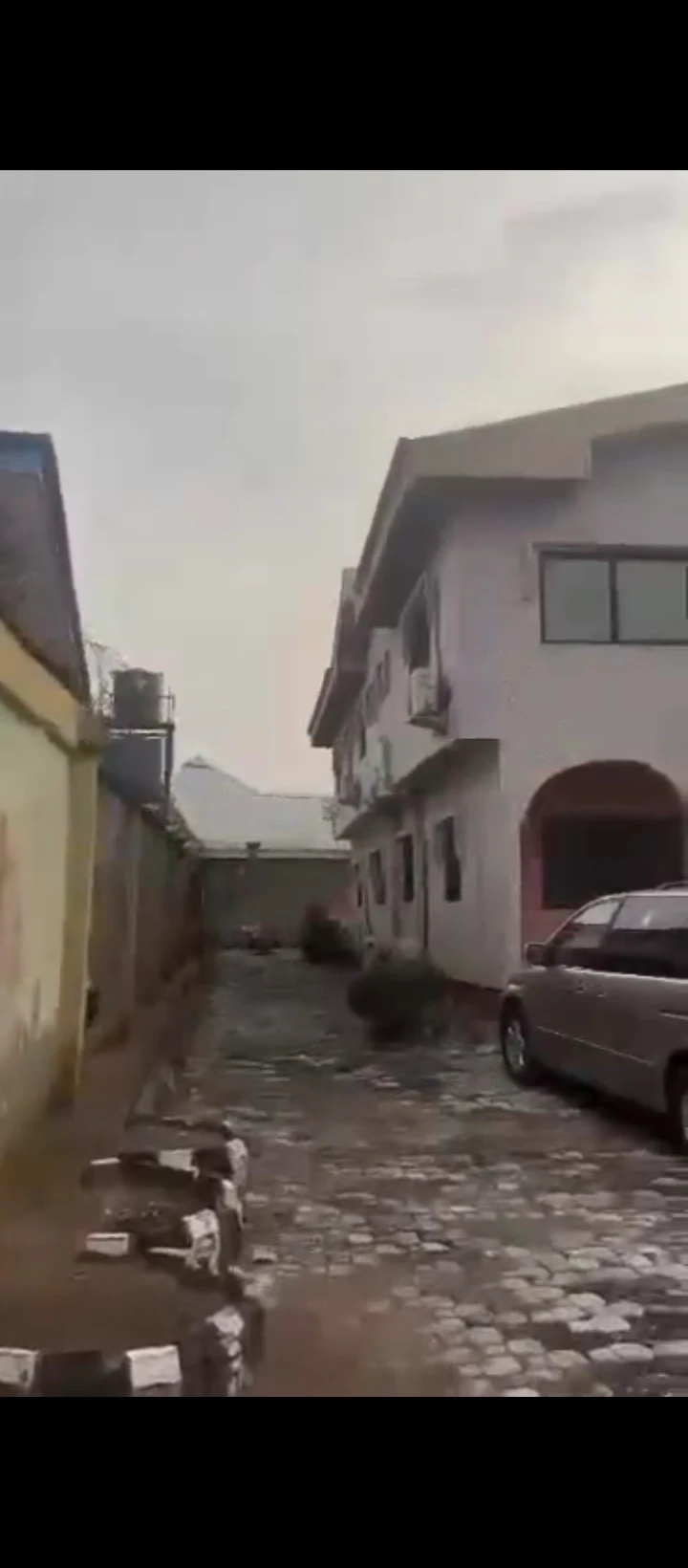 Duplex for Sale in Airport road, Edo - Image 2