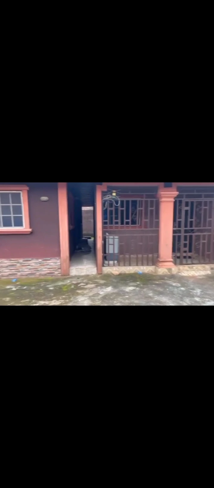 2 Bedroom Flat for Sale in Benin auchi road Eyaen, Edo - Image 1