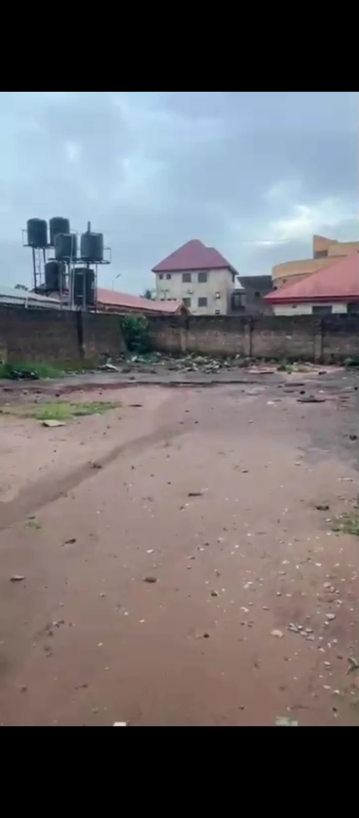 Land for Lease in 50by100 along iham road GRA, Edo - Image 1