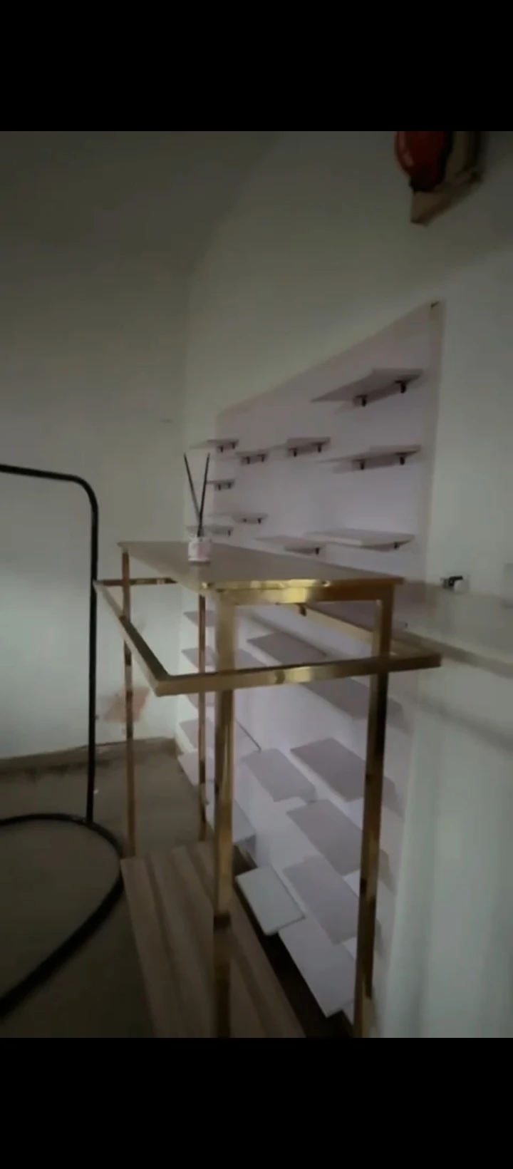 Store for Rent in Ihama, Edo - Image 2