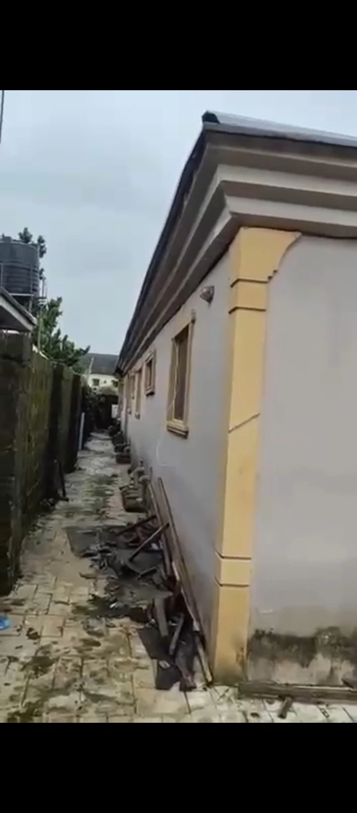 2 Bedroom Flat for Sale in Ugunwenyi, Edo - Image 1