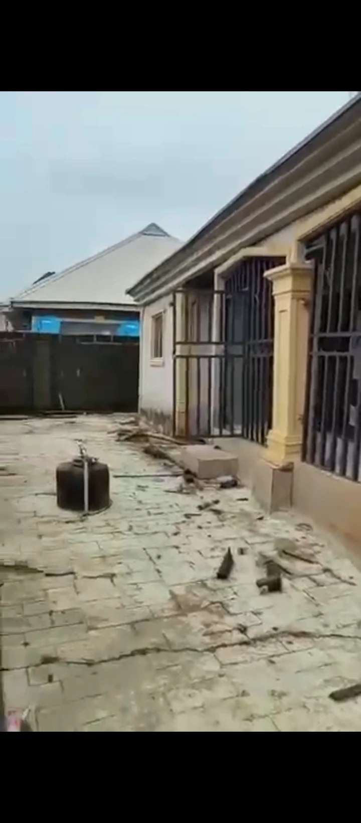 2 Bedroom Flat for Sale in Ugunwenyi, Edo - Image 2