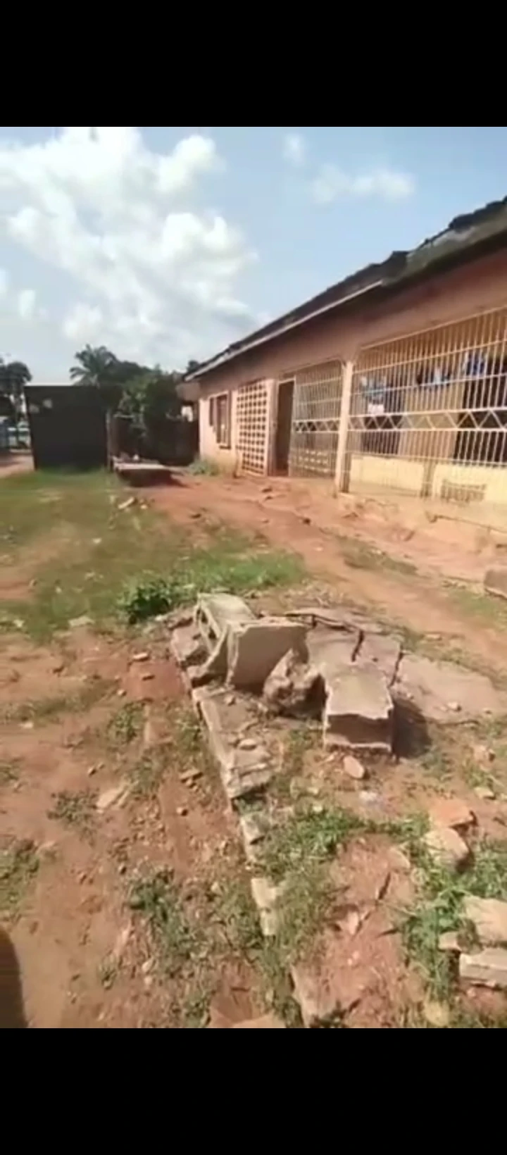 3 Bedroom Flat for Sale in Uselu, Edo - Image 2