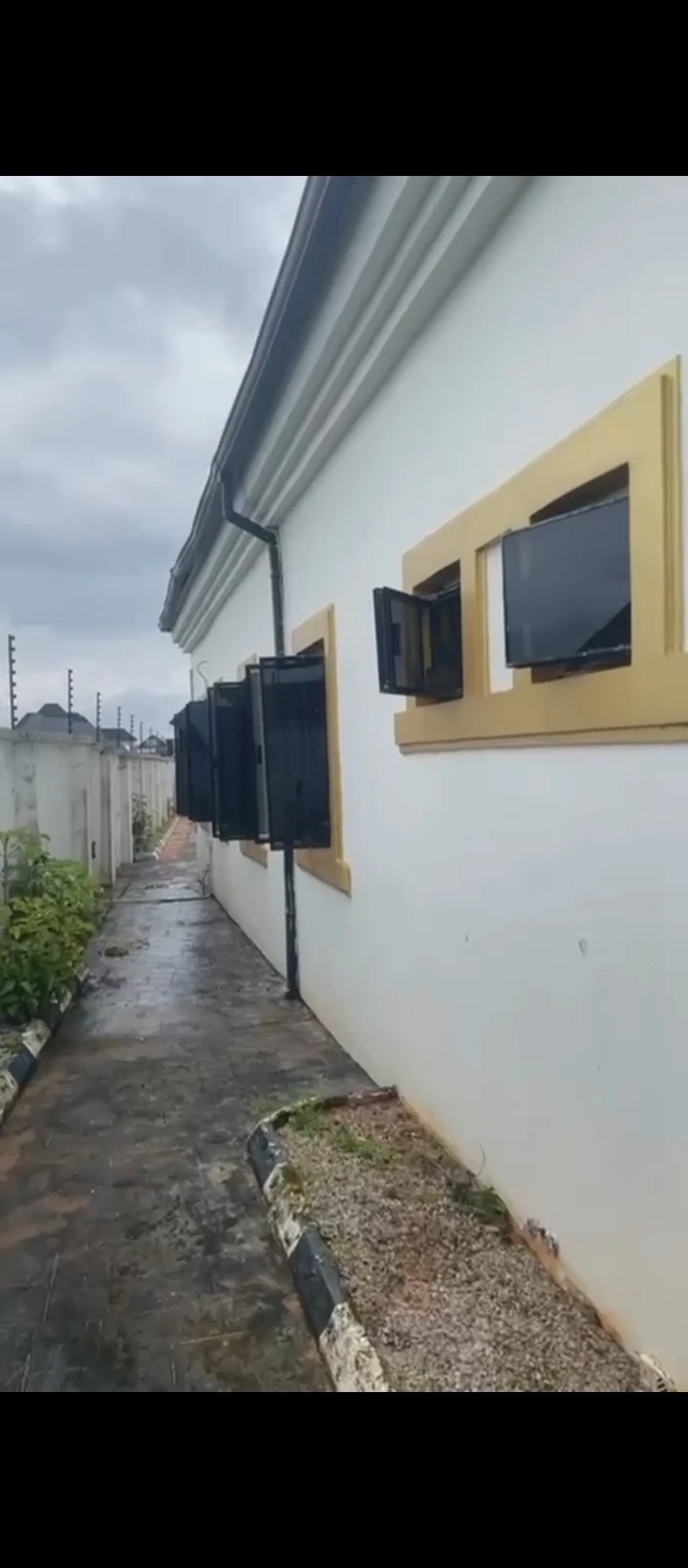 4 Bedroom Flat for Sale in Sapele road off airport road, Edo - Image 5
