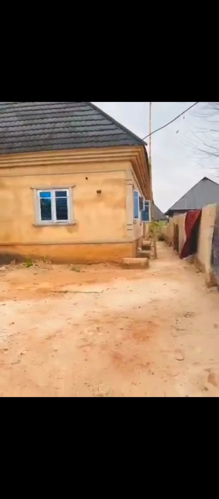 3 Bedroom Flat for Sale in Sapele road bypass, Edo - Image 5