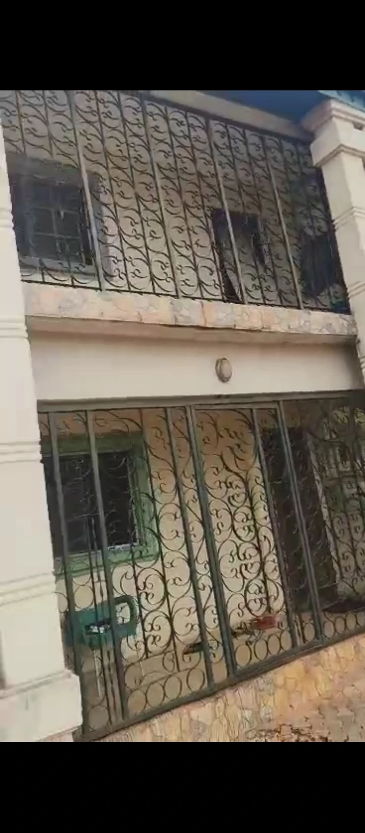 3 Bedroom Flat for Sale in Aduwawa, Edo - Image 1