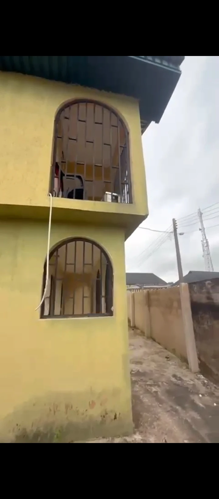 3 Bedroom Flat for Sale in First ugbor., Edo - Image 1