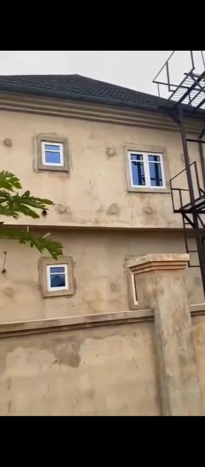 2 Bedroom Flat for Sale in Ugbor gra, Edo - Image 3
