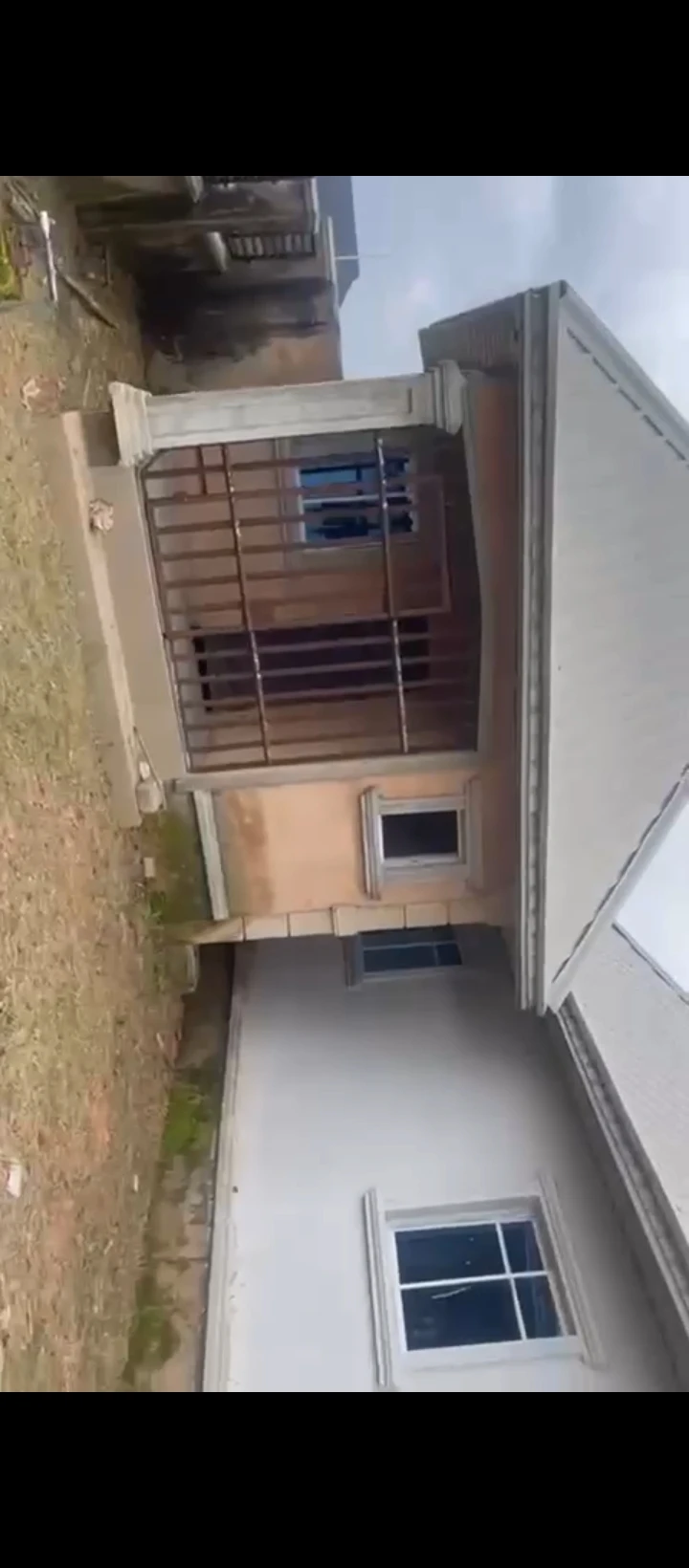 2 Bedroom Flat for Sale in Uhie sapale road bypass, Edo - Image 4