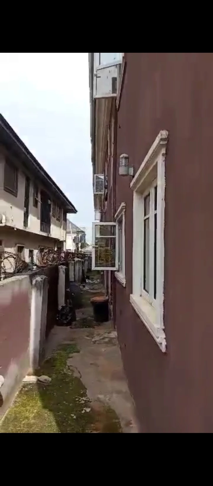 3 Bedroom Flat for Sale in Okagbare, Edo - Image 1
