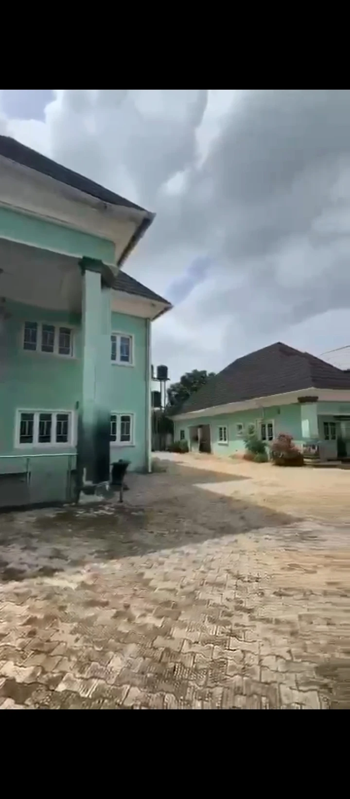 Duplex for Sale in Ugbor, Edo - Image 2