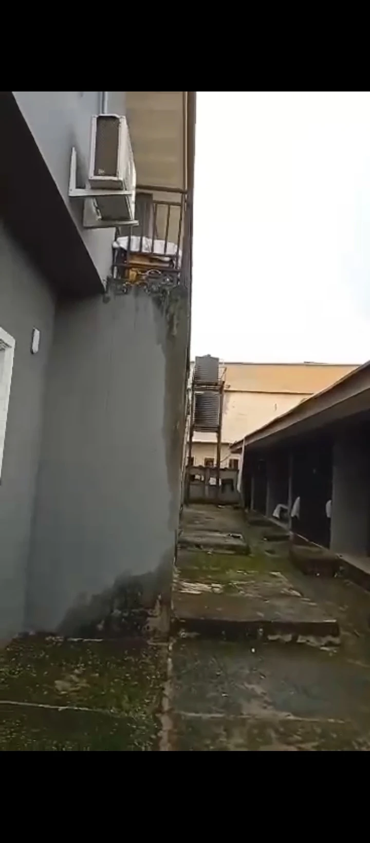 2 Bedroom Flat for Sale in 1st ugbor, Edo - Image 2