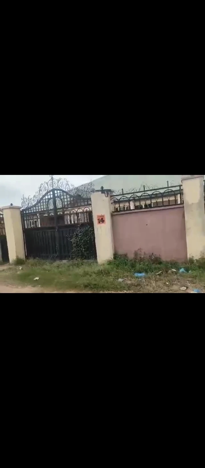 Bungalow for Sale in Gra, Edo - Image 4