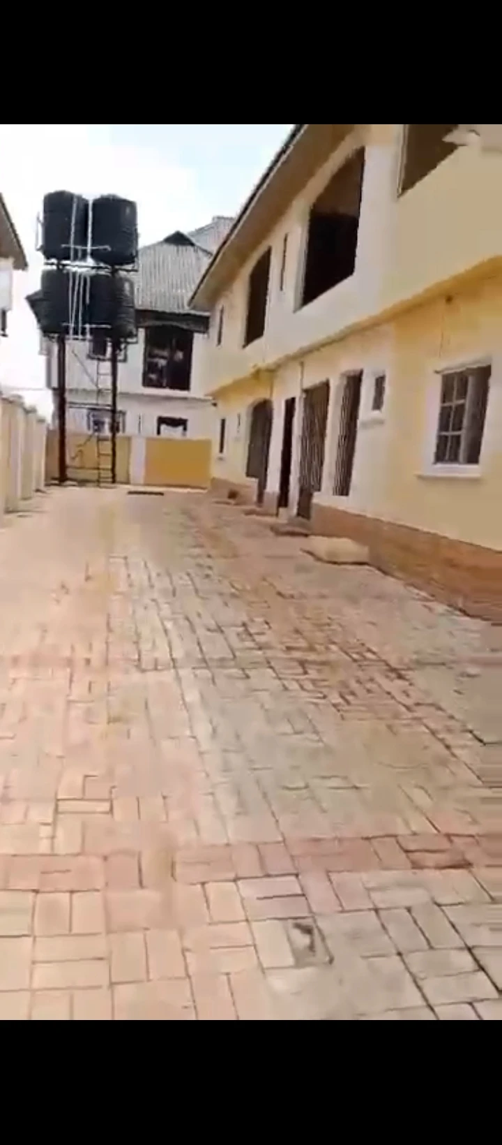 2 Bedroom Flat for Sale in Sapele road, Edo - Image 2
