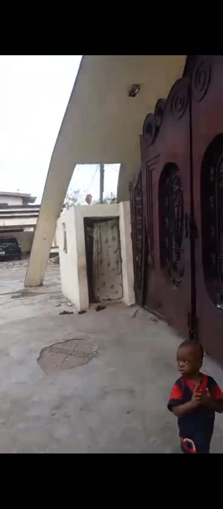 Duplex for Sale in Gra, Edo - Image 3