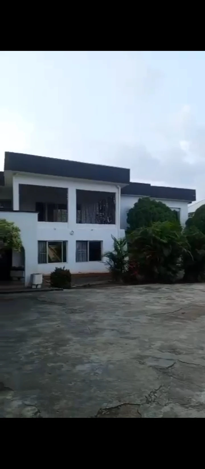 Duplex for Sale in Gra, Edo - Image 2