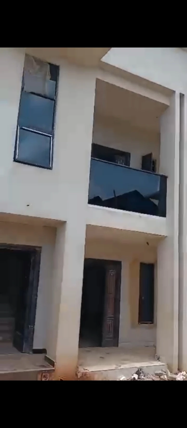 4 Bedroom Flat for Sale in Ugbor, Edo - Image 3