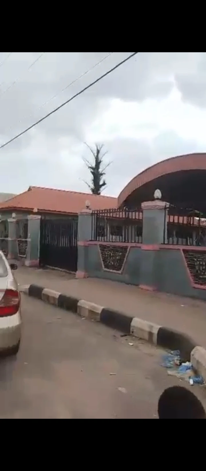 Hotel for Sale in Airport road, Edo - Image 2