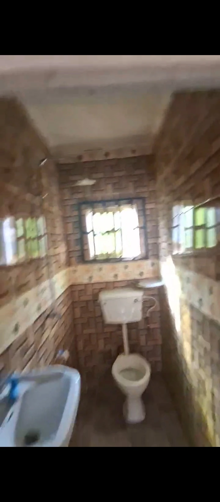 1 Bedroom Flat for Sale in Isihor, Edo - Image 2