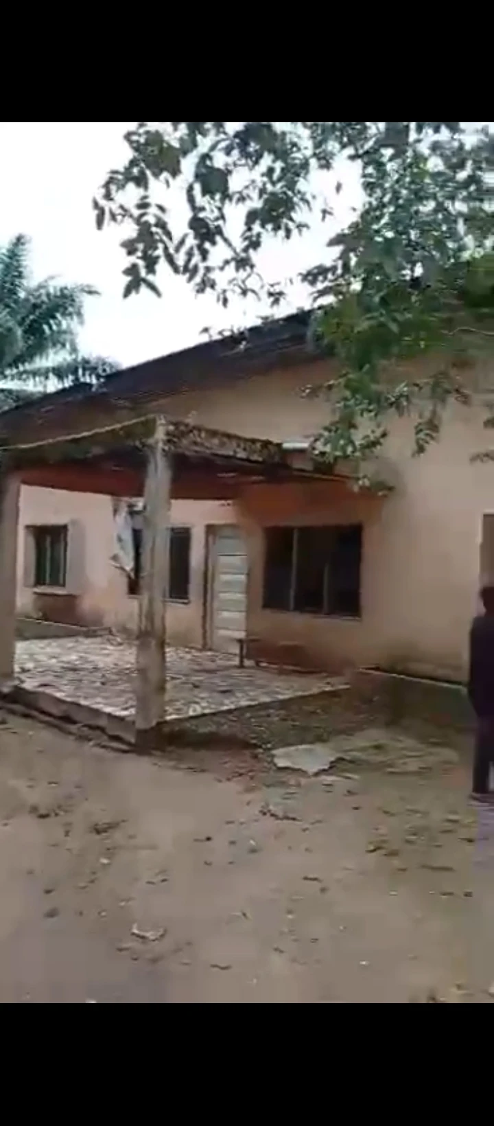 Bungalow for Sale in Giwa Amu gra, Edo - Image 1