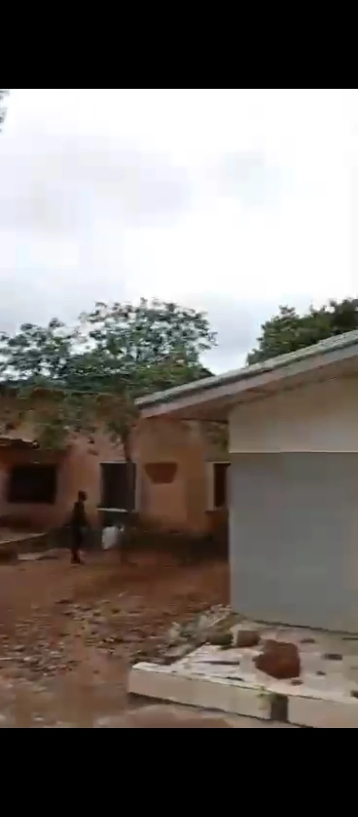 Bungalow for Sale in Giwa Amu gra, Edo - Image 4