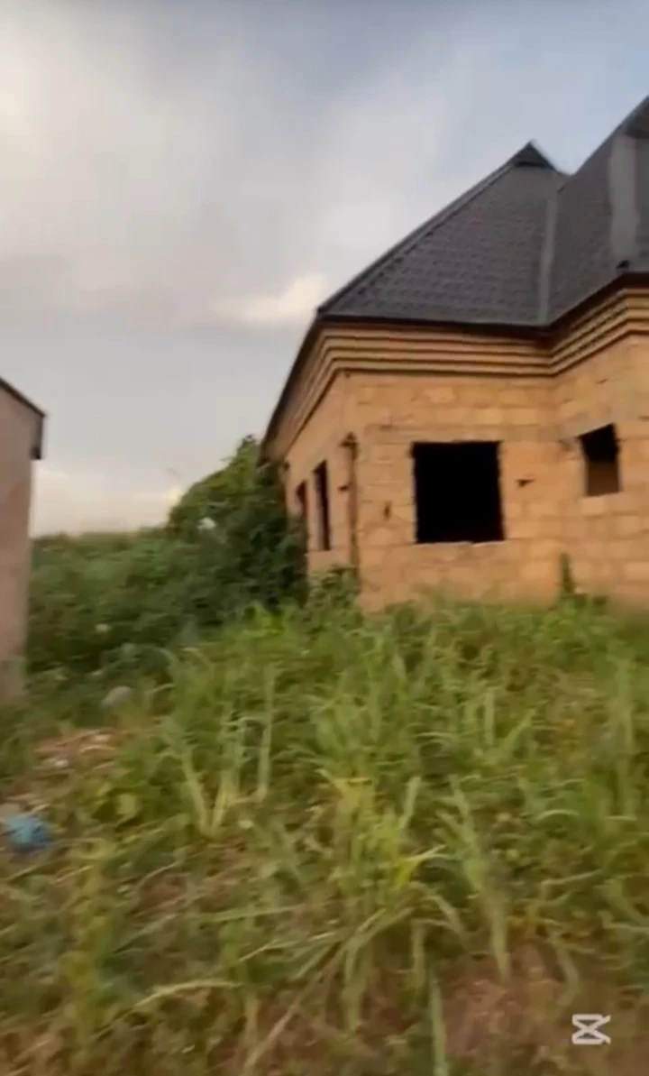 Uncompleted Building for Sale in Egba, Edo - Image 1