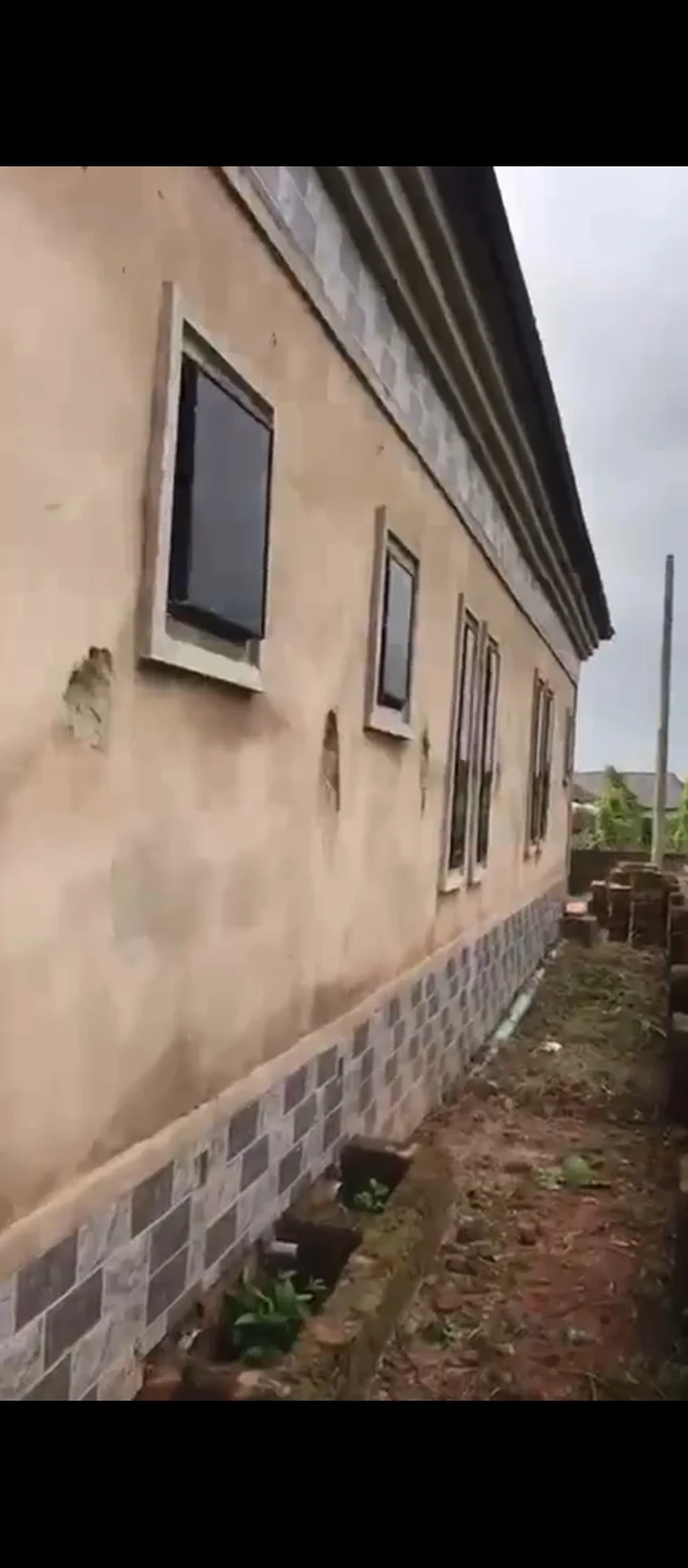 3 Bedroom Flat for Sale in Sapele road, Edo - Image 2
