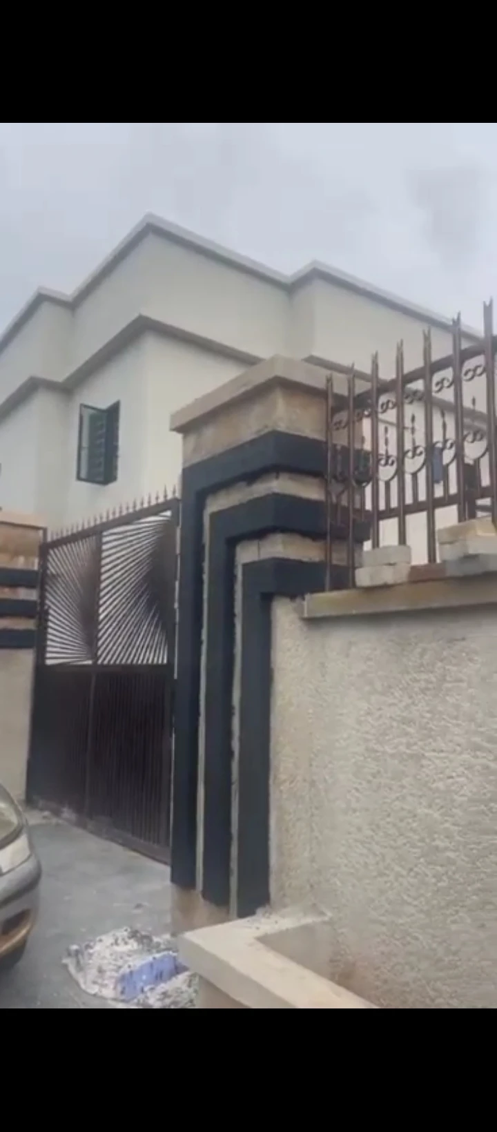 3 Bedroom Flat for Sale in Ugbor, Edo - Image 2