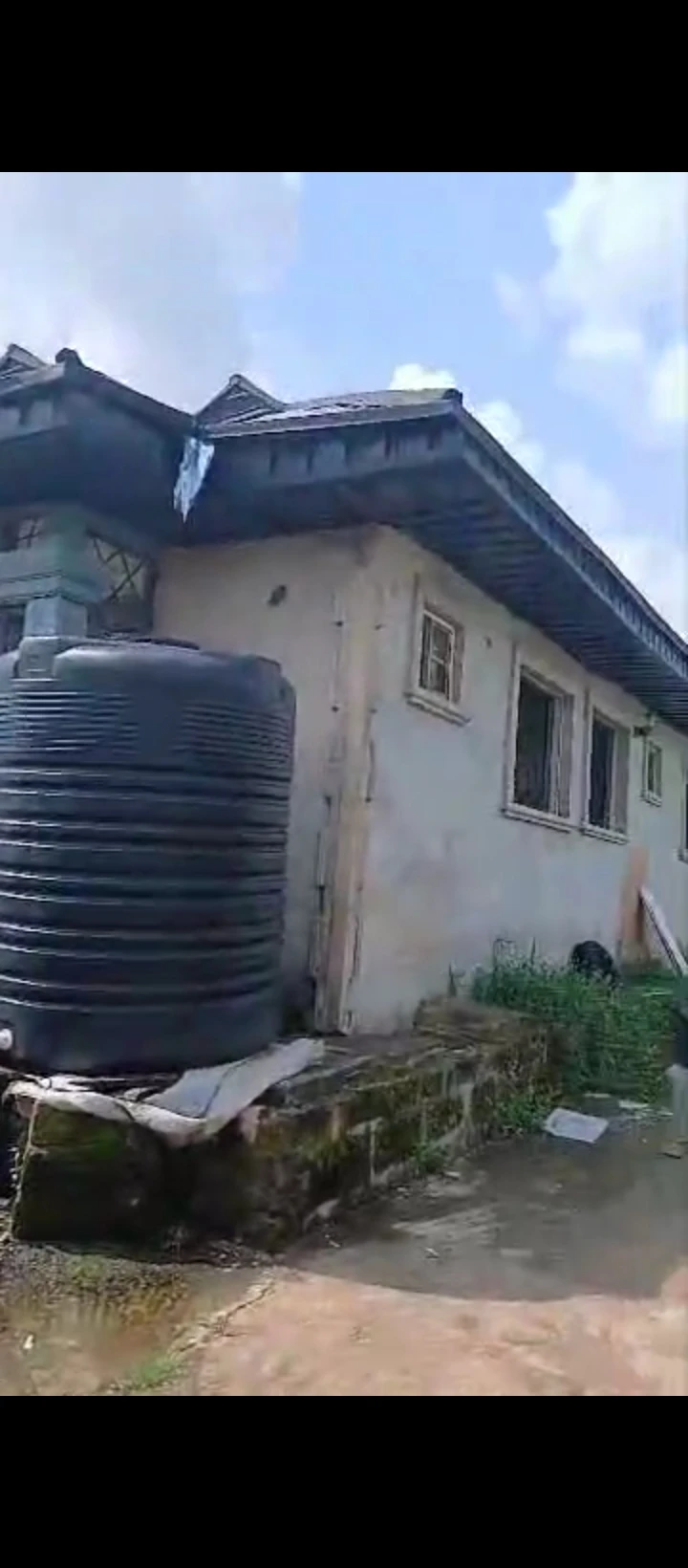 2 Bedroom Flat for Sale in Guobadia, Edo - Image 4