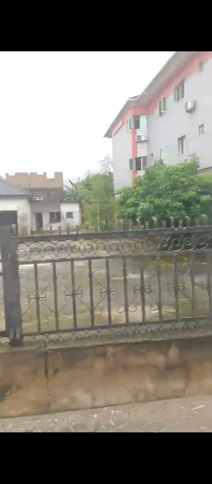 Bungalow for Sale in Boundary road gra, Edo - Image 5
