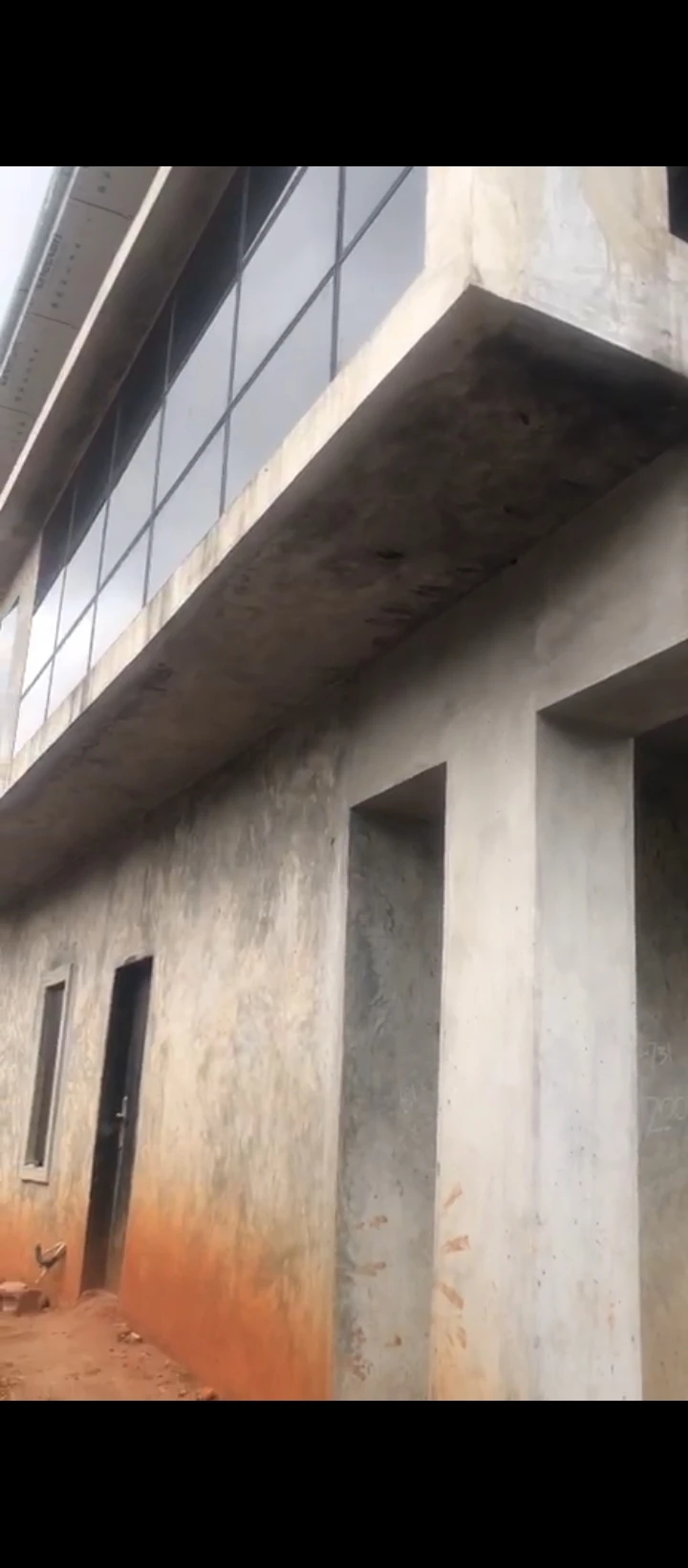 1 Bedroom Flat for Sale in Ugbor gra, Edo - Image 3