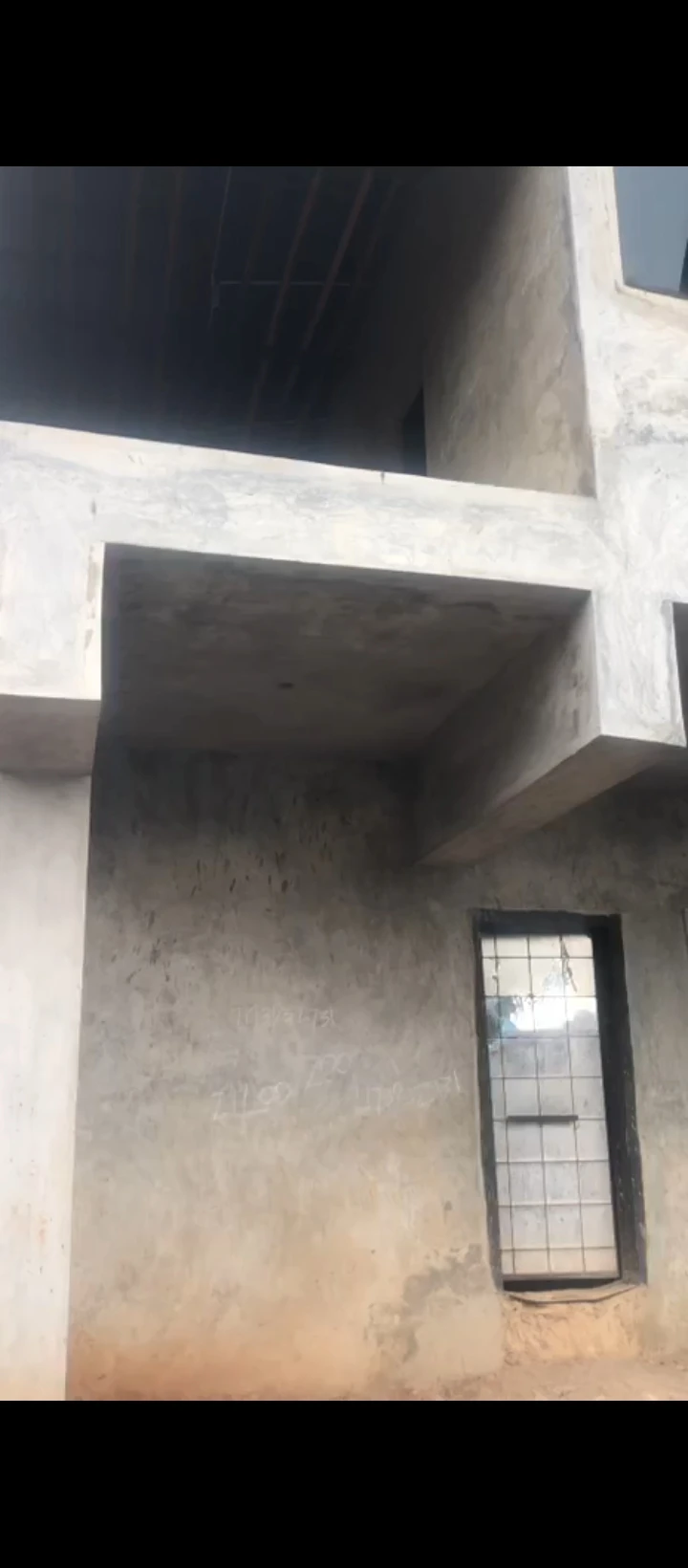 1 Bedroom Flat for Sale in Ugbor gra, Edo - Image 1