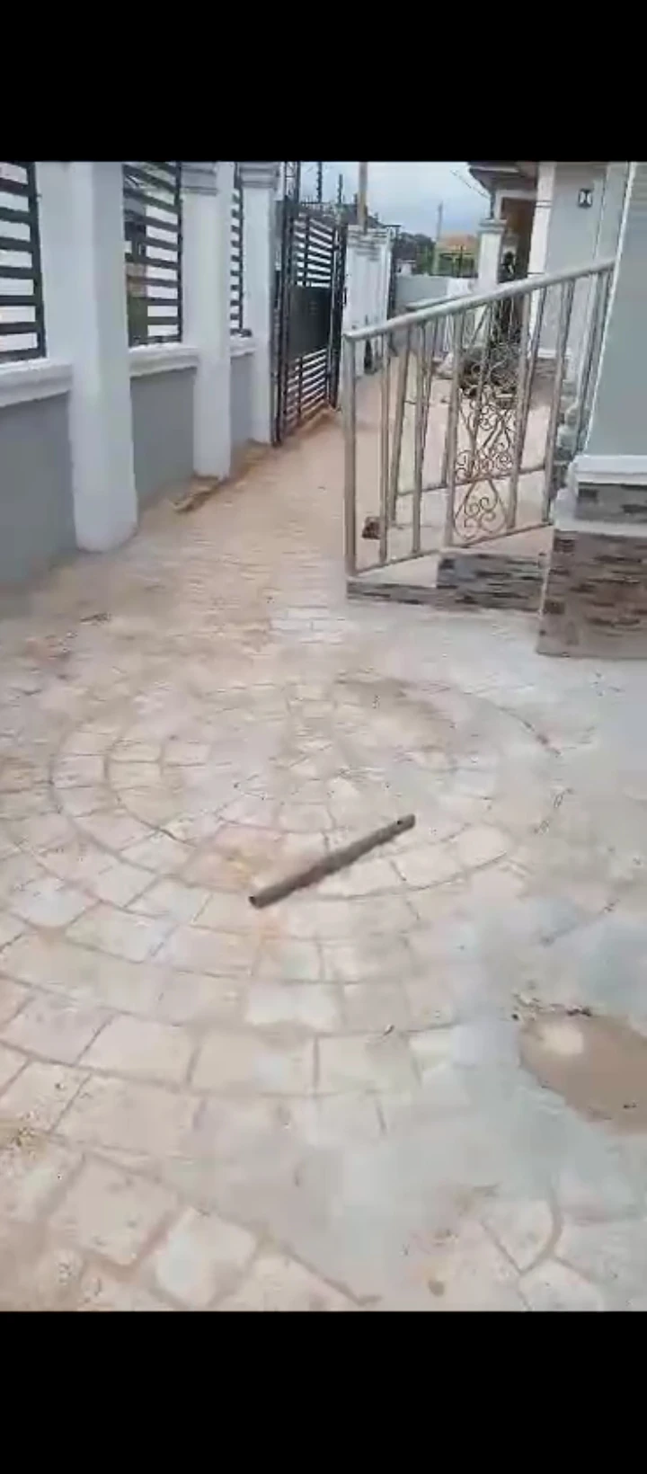 2 Bedroom Flat for Sale in Egor, Edo - Image 6