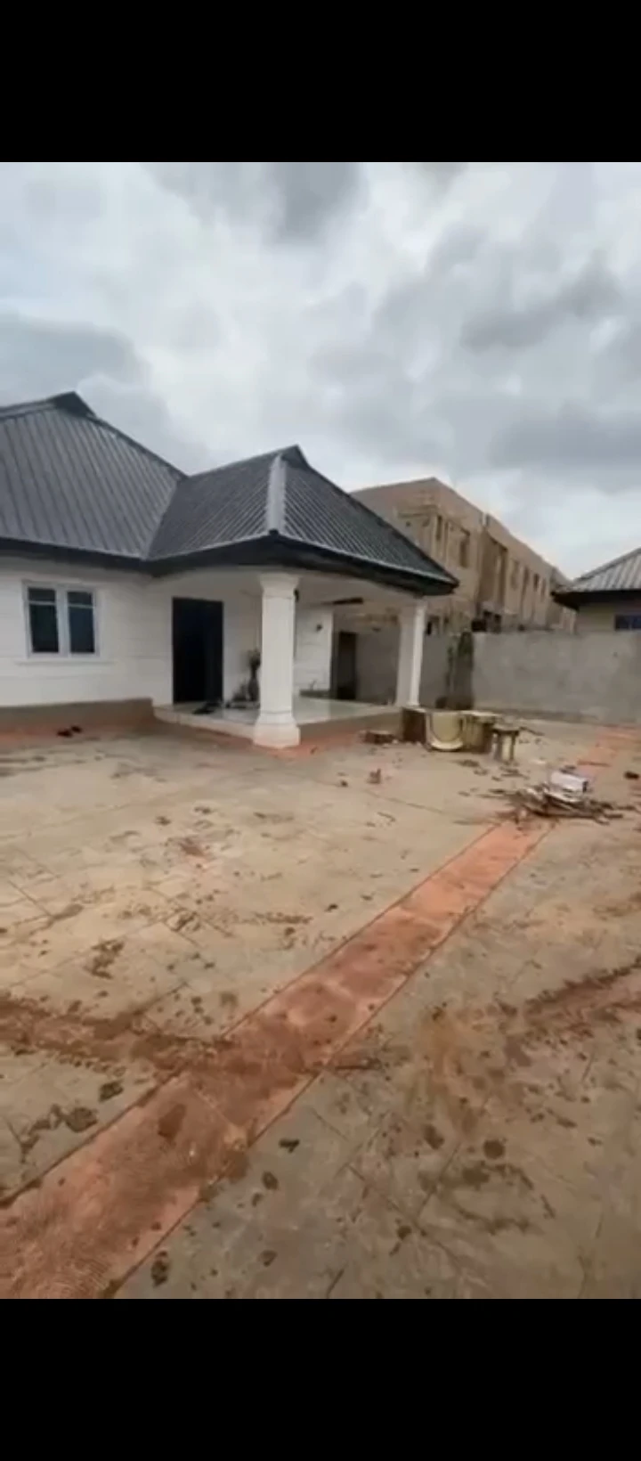 3 Bedroom Flat for Sale in Ugbowo, Edo - Image 1