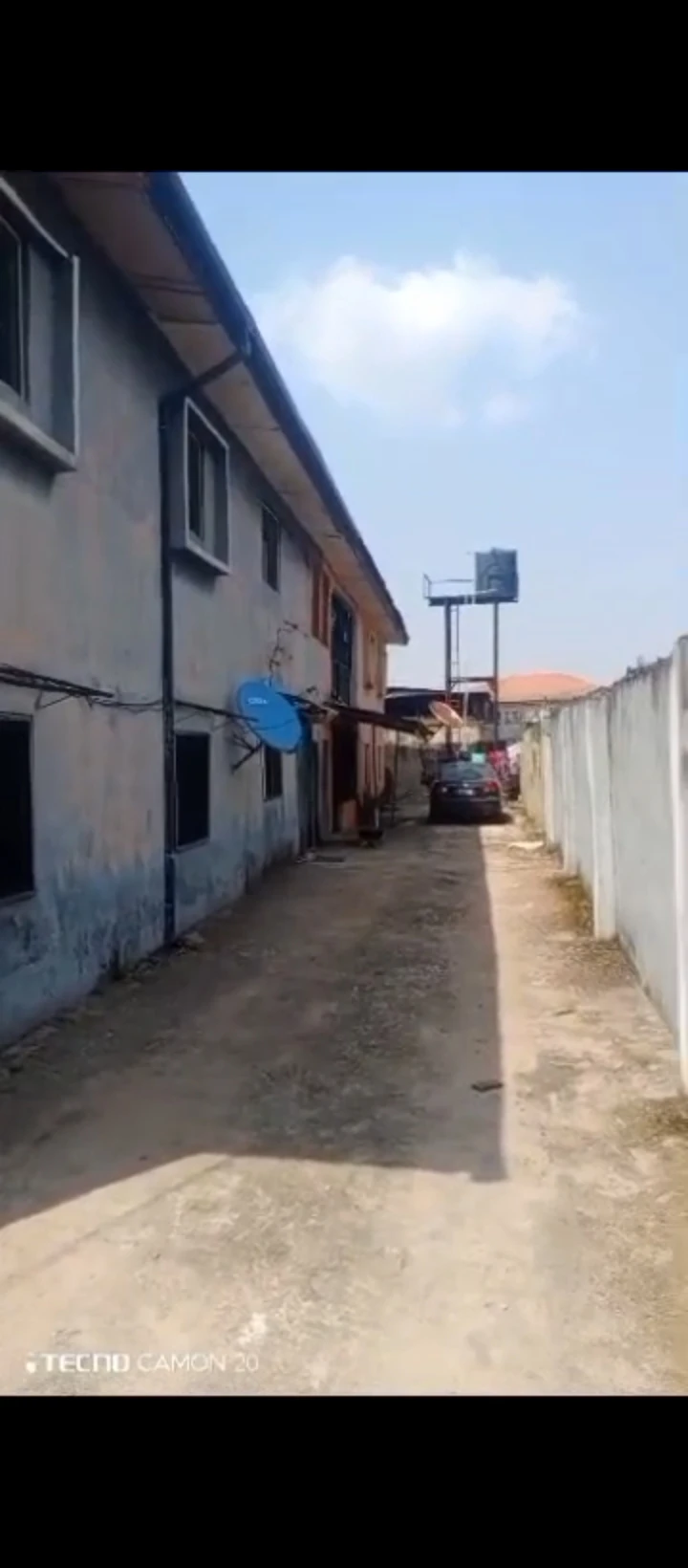 3 Bedroom Flat for Sale in Ekehuan road, Edo - Image 6