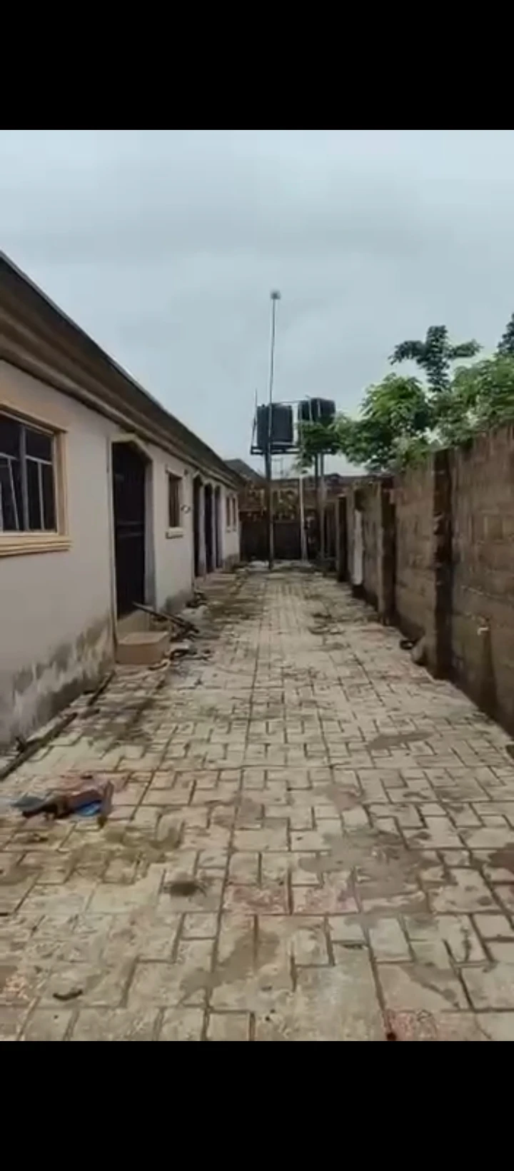 2 Bedroom Flat for Sale in Ogunwemnyi/ugbor, Edo - Image 6