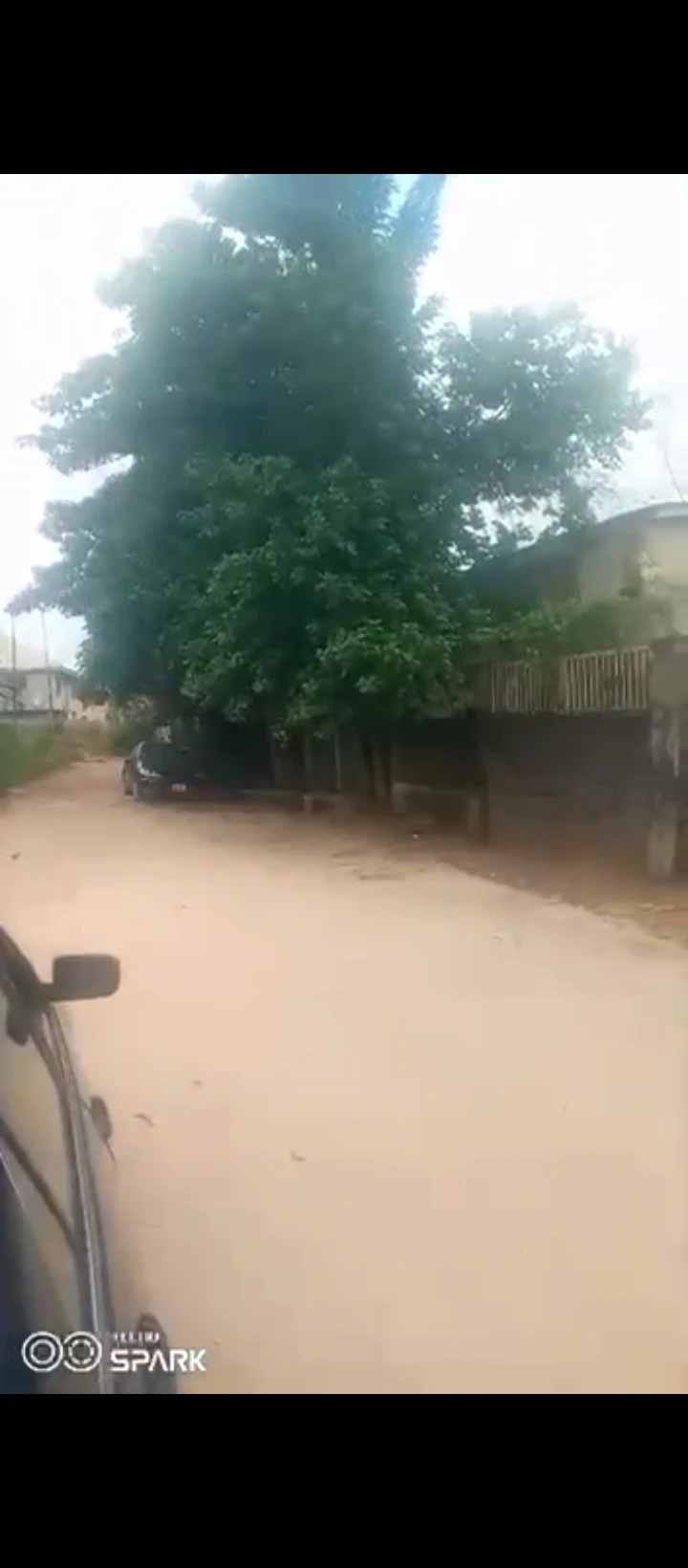 Duplex for Sale in Boundary road, Edo - Image 1