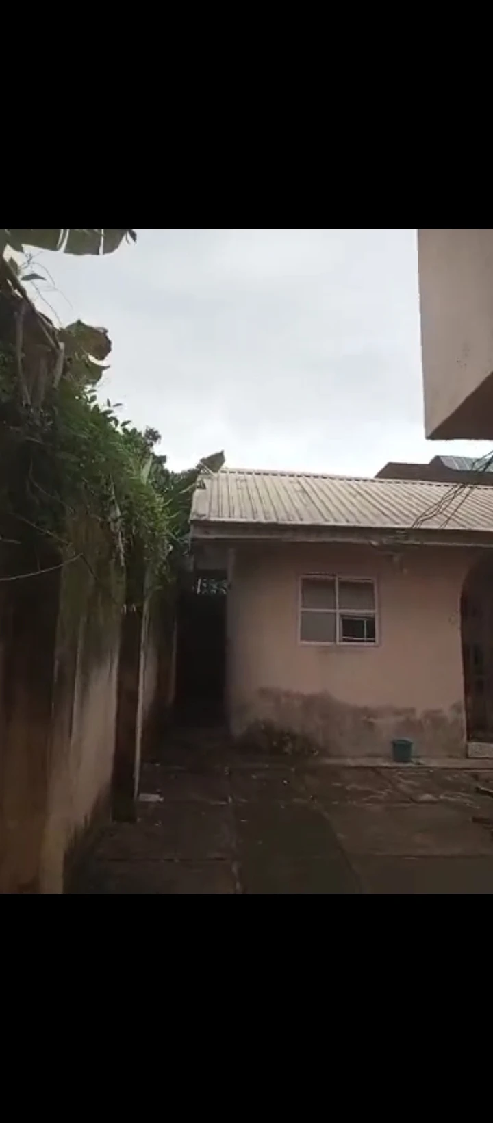 Duplex for Sale in Airport road, Edo - Image 1