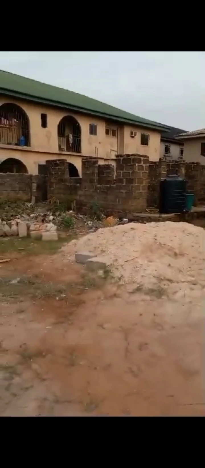 Uncompleted Building for Sale in Etete, Edo - Image 5