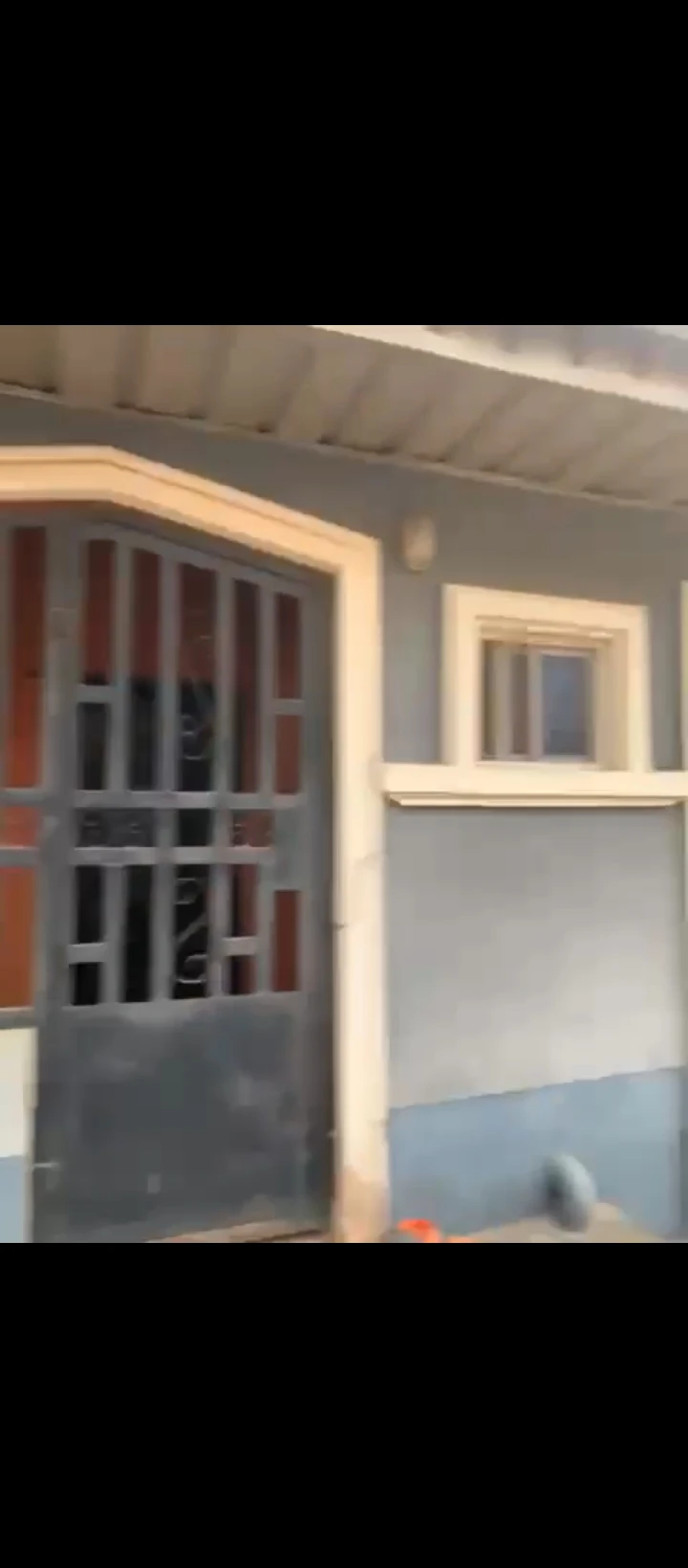 2 Bedroom Flat for Sale in Ogheghe sapele road, Edo - Image 1